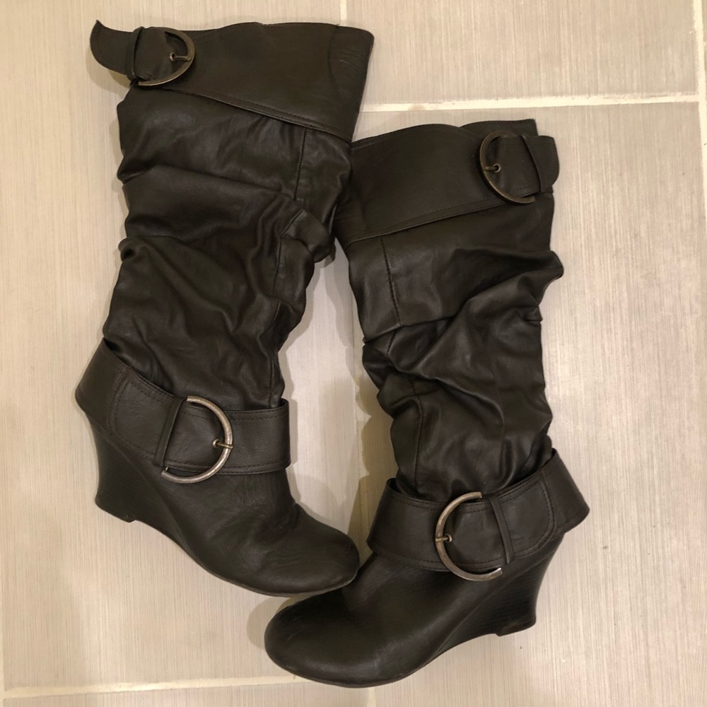 Brown wedge boots
